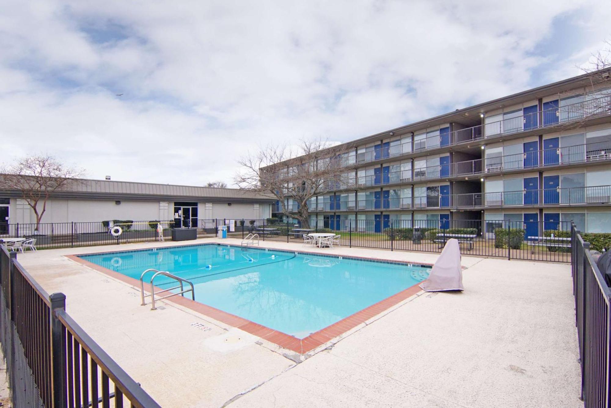 Studio 6 Mesquite, Tx Town East Экстерьер фото
